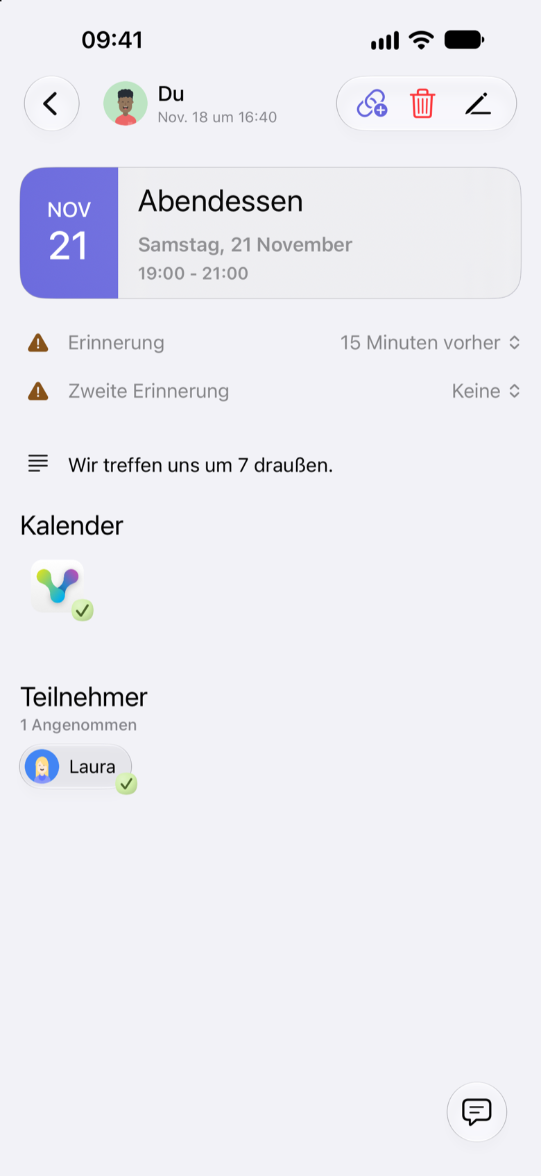 Max’ iPhone, nachdem Laura angenommen hat: grünes Häkchen neben ihrem Namen und die Zusammenfassung 1 Angenommen.